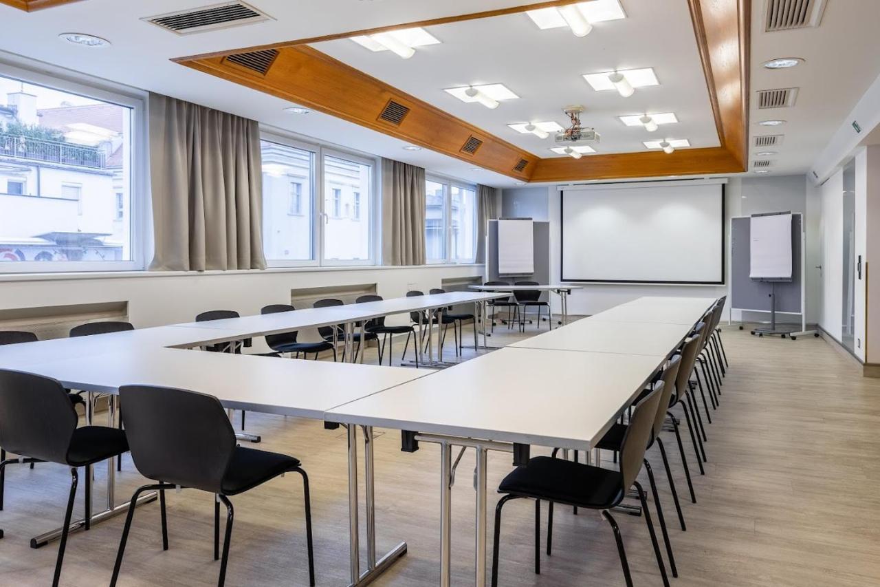 Das Reinisch Hotel - Near Vienna Airport Schwechat Ngoại thất bức ảnh